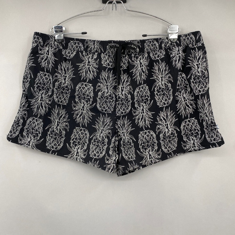 Lauren James Pineapple Print Shorts Women 2XL Black White Tropical Beach Summer